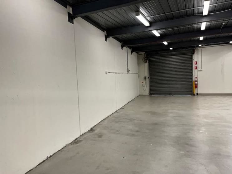 Click to view all images 198 Lorimer Street Port Melbourne VIC 3207 - Image 3