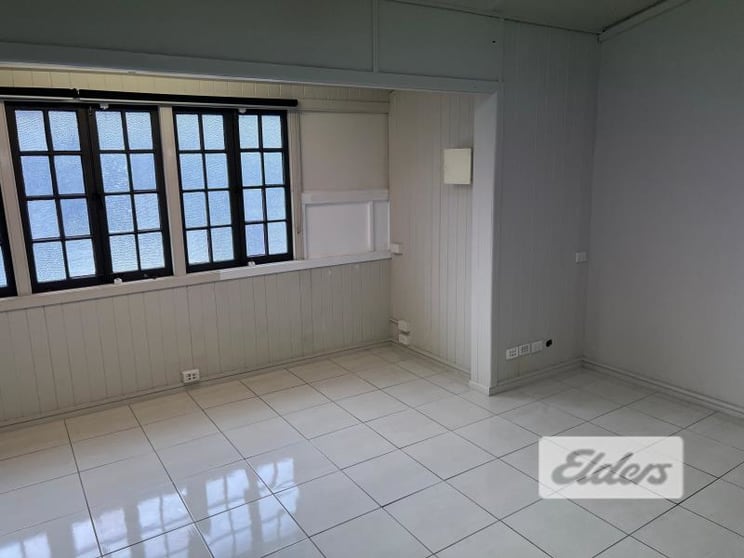 Click to view all images Unit 7/35 Logan Road Woolloongabba QLD 4102 - Image 3