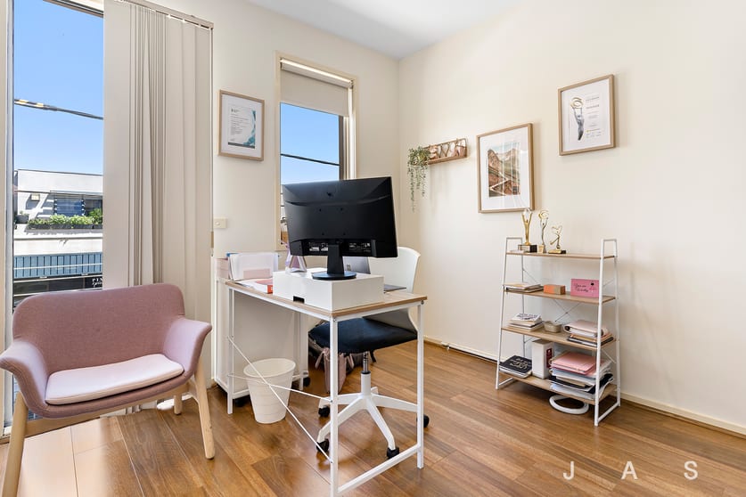 Click to view all images 2A/58 Anderson Street Yarraville VIC 3013 - Image 1
