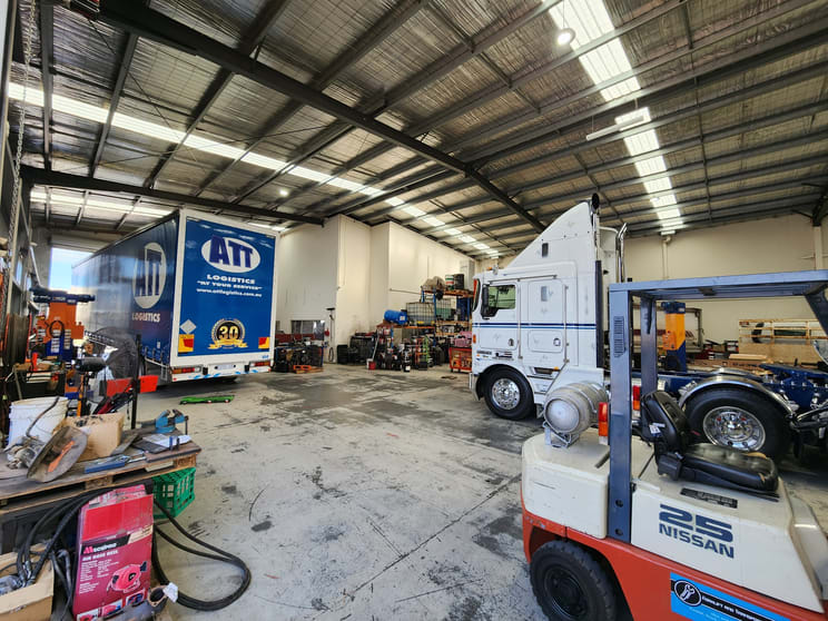 Click to view all images 51-53 Gaine Road Dandenong South VIC 3175 - Image 3