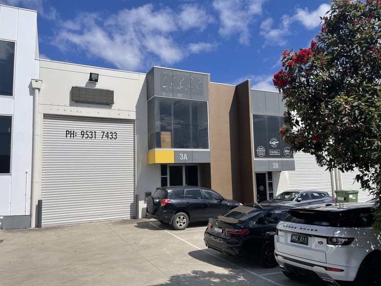 Click to view all images 3A Roberna Street Moorabbin VIC 3189 - Image 1