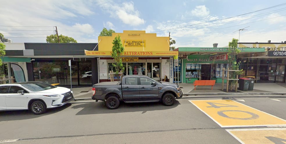 Click to view all images 7 Lawndale Avenue North Rocks NSW 2151 - Image 2