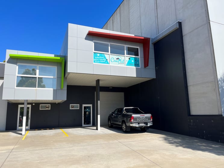 Click to view all images Caringbah NSW 2229 - Image 1