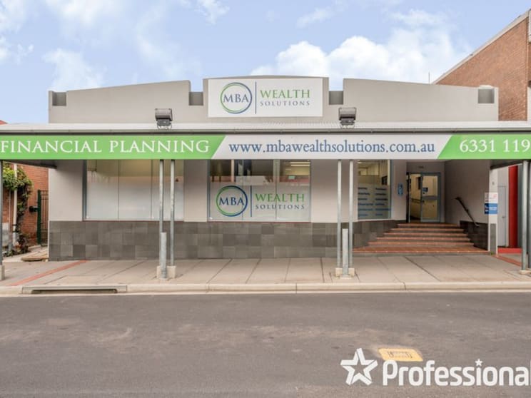 Click to view all images 204 Howick Street Bathurst NSW 2795 - Image 1