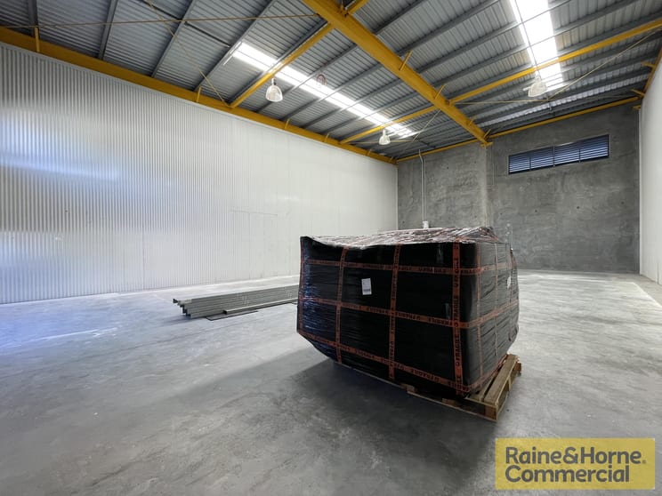 Click to view all images 2/B2/739 Deception Bay Road Rothwell QLD 4022 - Image 3
