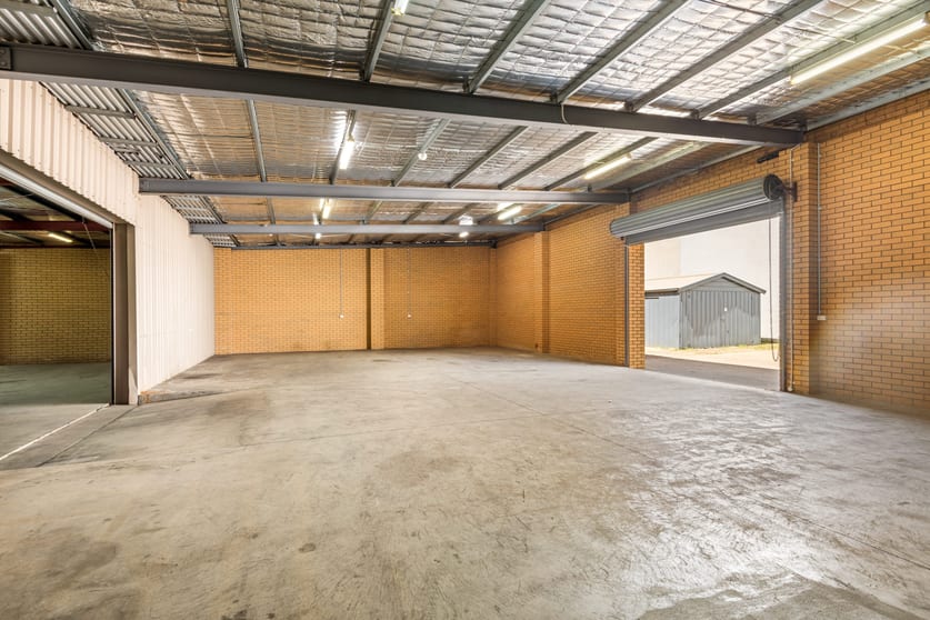 Click to view all images 2-4 Holmes Street North Geelong VIC 3215 - Image 2