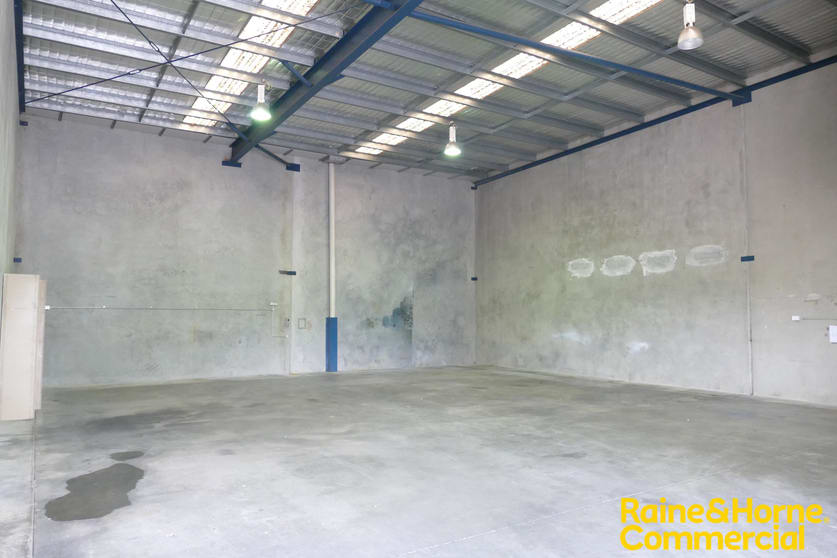 Click to view all images Unit 2/4 Broadhurst Road Ingleburn NSW 2565 - Image 2