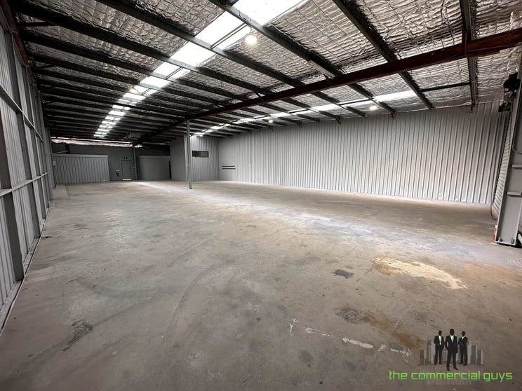 Click to view all images 2/19 Lochlarney St Beenleigh QLD 4207 - Image 2