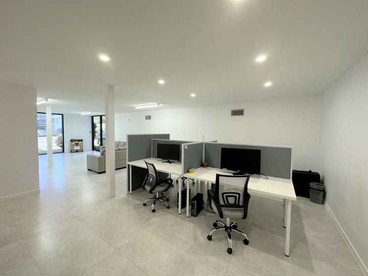 Click to view all images 4/1645 Ipswich Road Rocklea QLD 4106 - Image 2