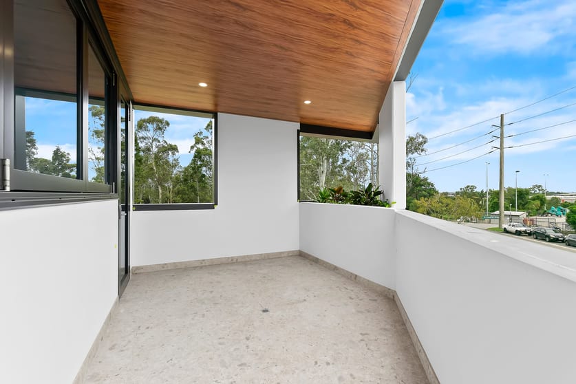 Click to view all images 3/62 Curzon Street Tennyson QLD 4105 - Image 2