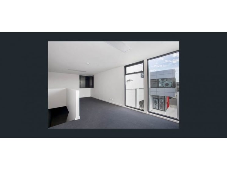Click to view all images 2/14 Birkett Place South Geelong VIC 3220 - Image 3