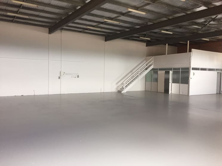 Click to view all images 18/157 Gladstone Street Fyshwick ACT 2609 - Image 3