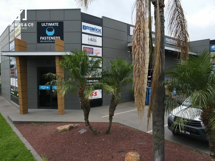 Click to view all images 1 & 2/21-27 Mitchell Street Shepparton VIC 3630 - Image 1