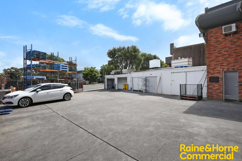 Click to view all images 262 Horsley Road Milperra NSW 2214 - Image 3