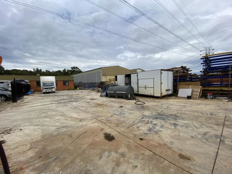 Click to view all images 100 Long Street Smithfield NSW 2164 - Image 1