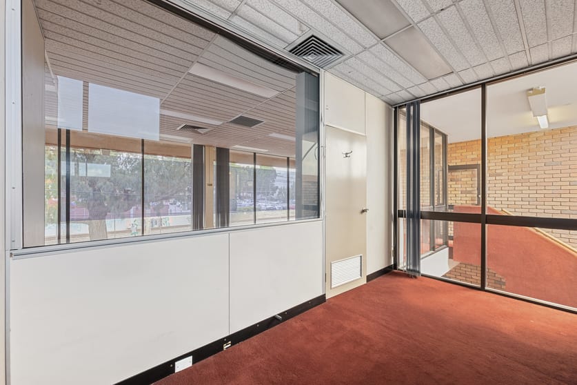 Click to view all images 2/26 Rutland Road Box Hill VIC 3128 - Image 2