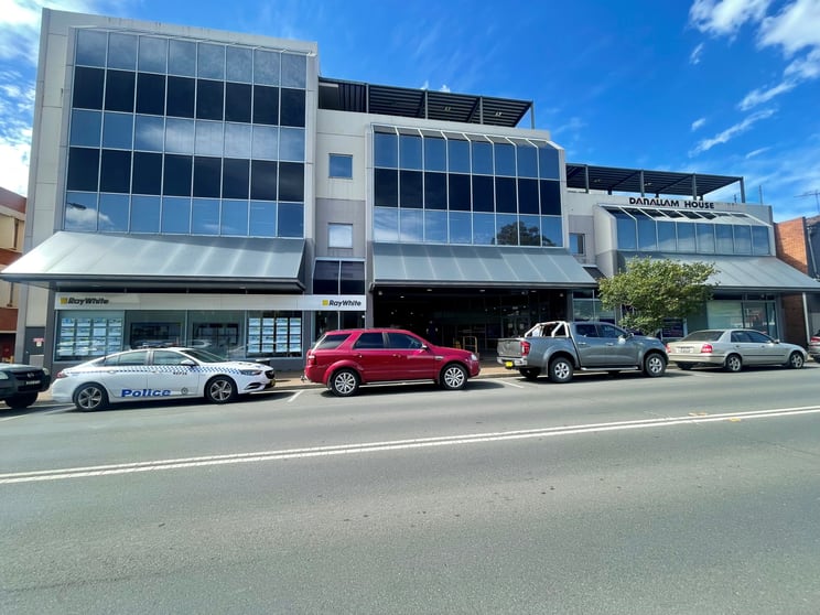Click to view all images Suite 4/311 High Street Penrith NSW 2750 - Image 1