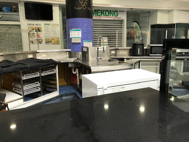 Click to view all images Kiosk/58 Lake Street Cairns City QLD 4870 - Image 3
