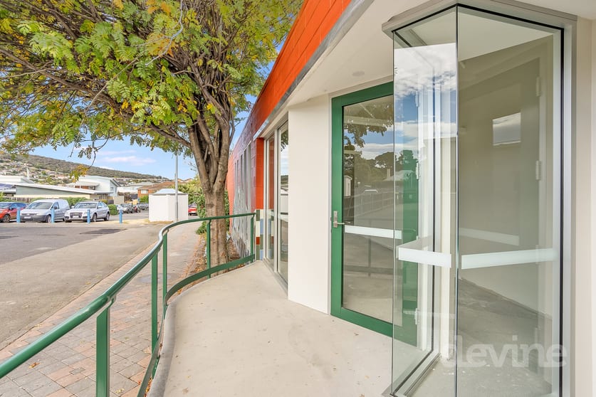 Click to view all images Shop 8/29 Lincoln Street Lindisfarne TAS 7015 - Image 1