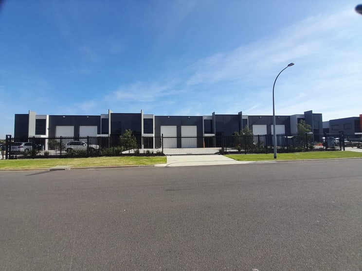 Click to view all images 3 CANNERY COURT Tyabb VIC 3913 - Image 3