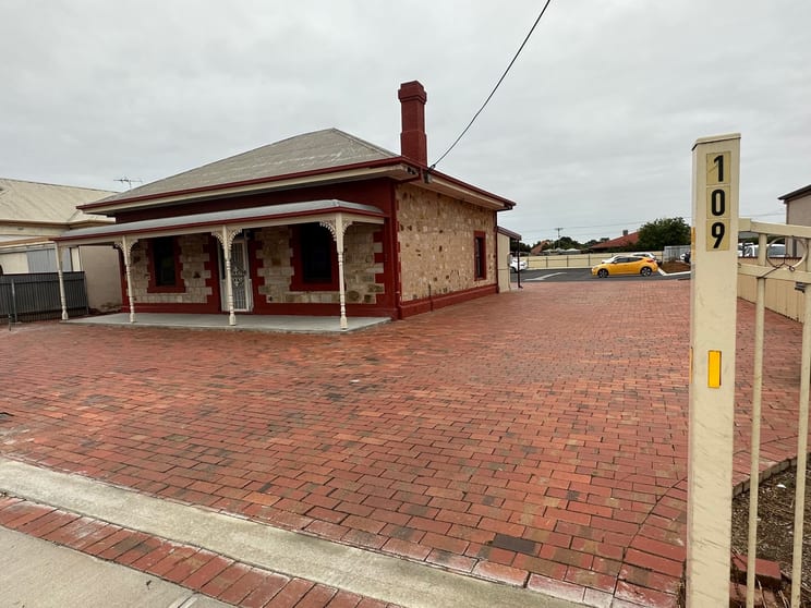 Click to view all images 109 Salisbury Highway Salisbury SA 5108 - Image 2