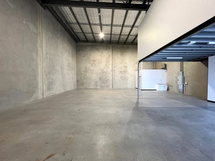Click to view all images 7/28 Doherty Street Brendale QLD 4500 - Image 1