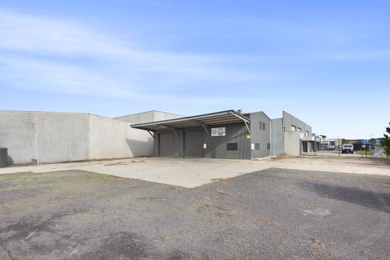 Click to view all images 5-9 Capital Drive/5-9 Capital Drive Grovedale VIC 3216 - Image 3