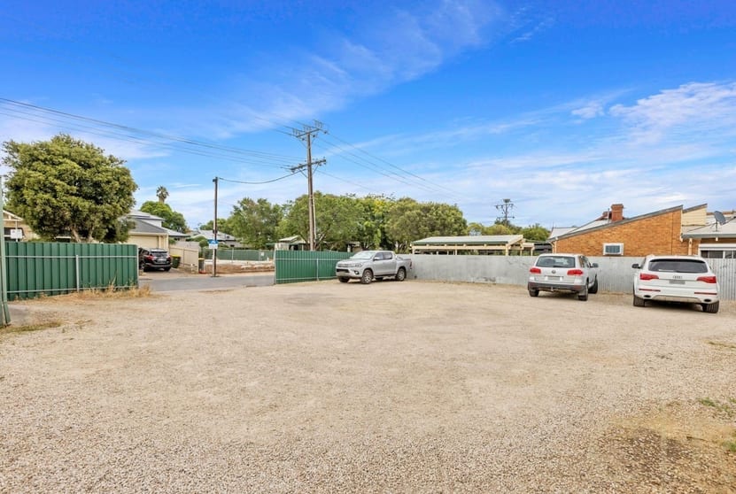 Click to view all images 2/262 Glen Osmond Road Fullarton SA 5063 - Image 3