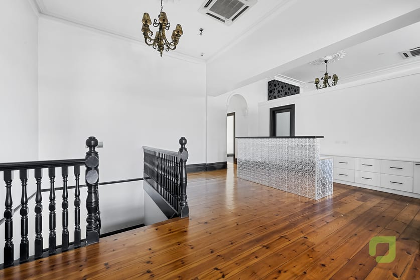 Click to view all images 207a Nelson Place Williamstown VIC 3016 - Image 2