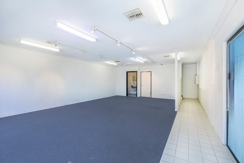 Click to view all images 1/77 Riverside Place Morningside QLD 4170 - Image 3