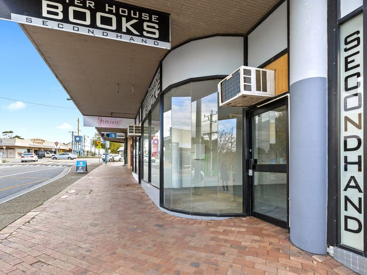 Click to view all images 76 Barkly Street Mornington VIC 3931 - Image 3
