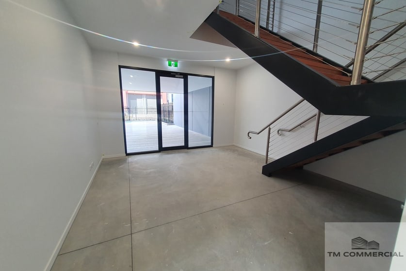 Click to view all images 21 Trade Way Cranbourne West VIC 3977 - Image 3