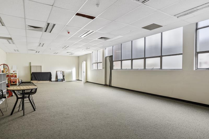 Click to view all images Ground Unit 2/334 Elizabeth Street North Hobart TAS 7000 - Image 2