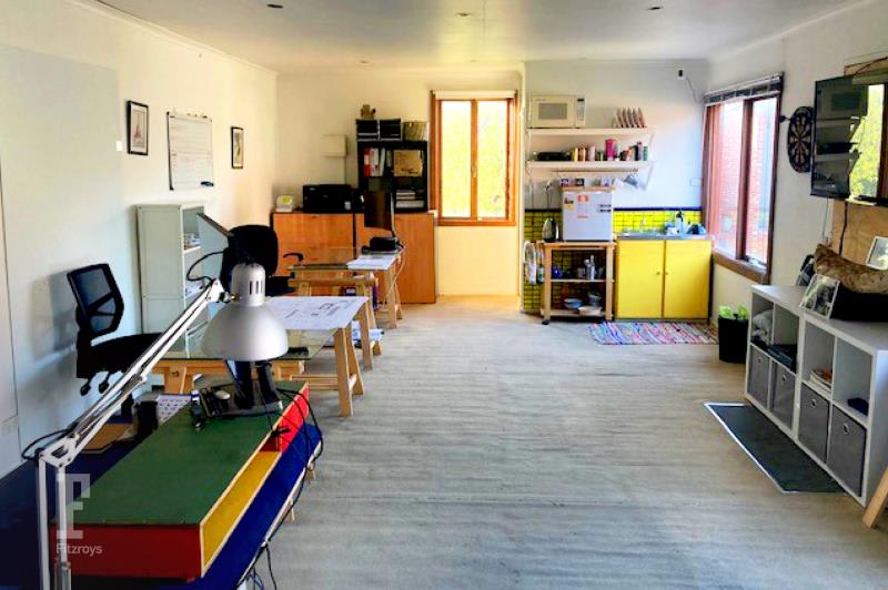 Click to view all images 65 Bevan Street Albert Park VIC 3206 - Image 3