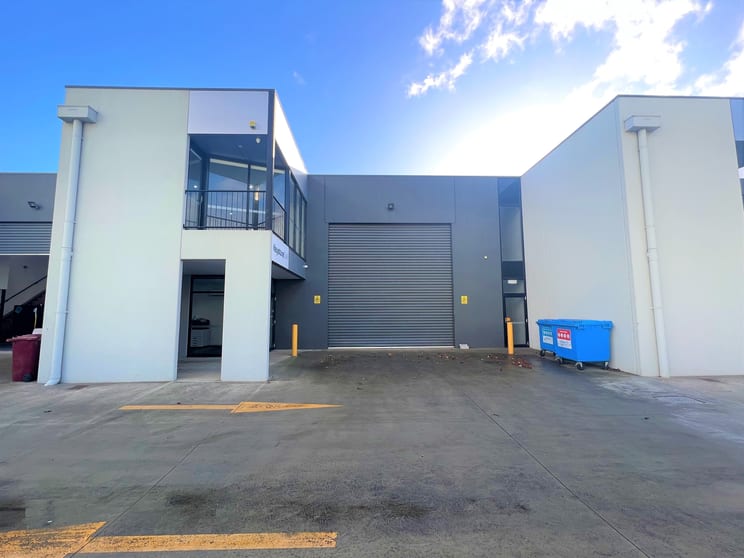 Click to view all images 3/114 Balliang Street South Geelong VIC 3220 - Image 1