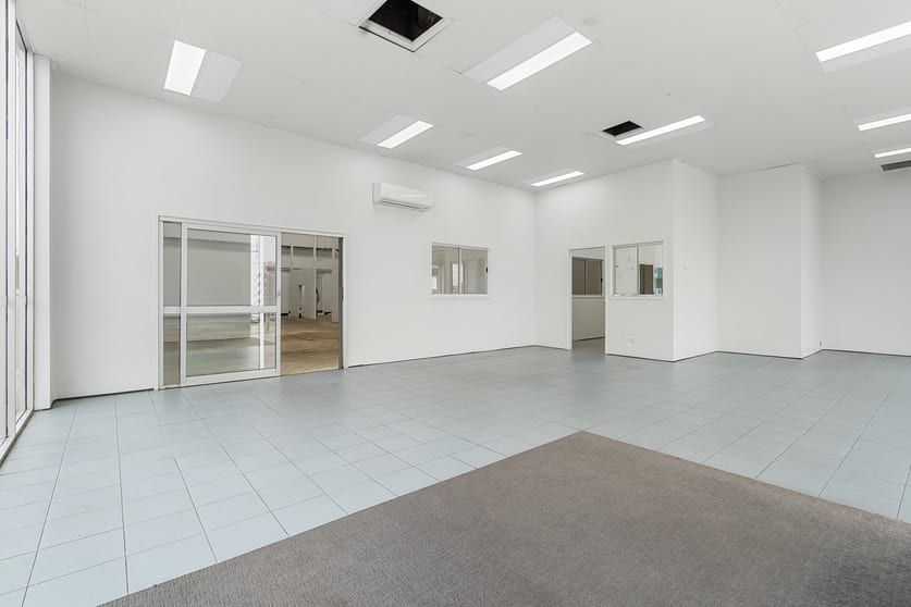 37 Kingston Road Woodridge QLD 4114 - Image 3