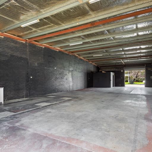 Click to view all images 2/63 Brant Road Kelmscott WA 6111 - Image 3