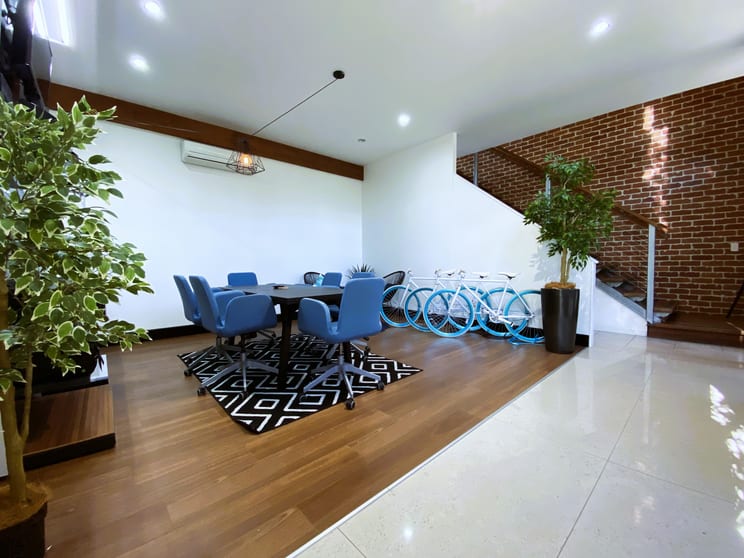 Click to view all images 1/35 Vanessa Boulevard Springwood QLD 4127 - Image 2