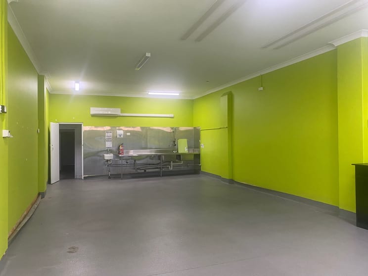 Click to view all images 19 McKeon Road Mitcham VIC 3132 - Image 2