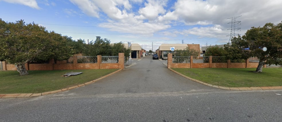 Click to view all images 1/16 Vale Street Malaga WA 6090 - Image 3