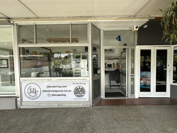 Click to view all images 440 Samford Rd Gaythorne QLD 4051 - Image 1