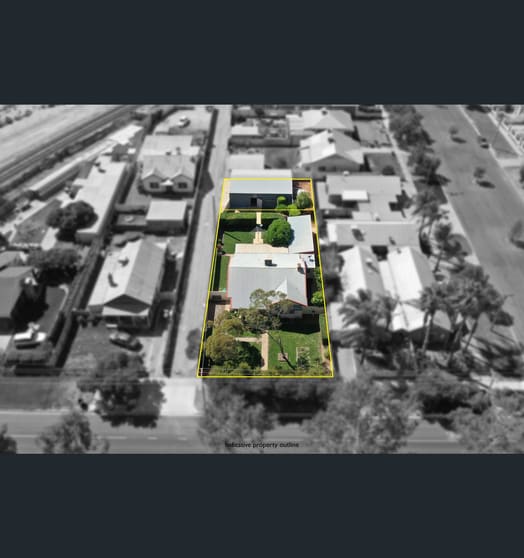 Click to view all images 204 Eighth (rear) Street Mildura VIC 3500 - Image 3