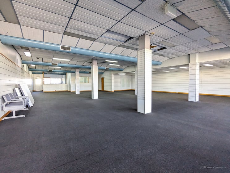 Click to view all images 589 Ruthven Street Toowoomba City QLD 4350 - Image 2