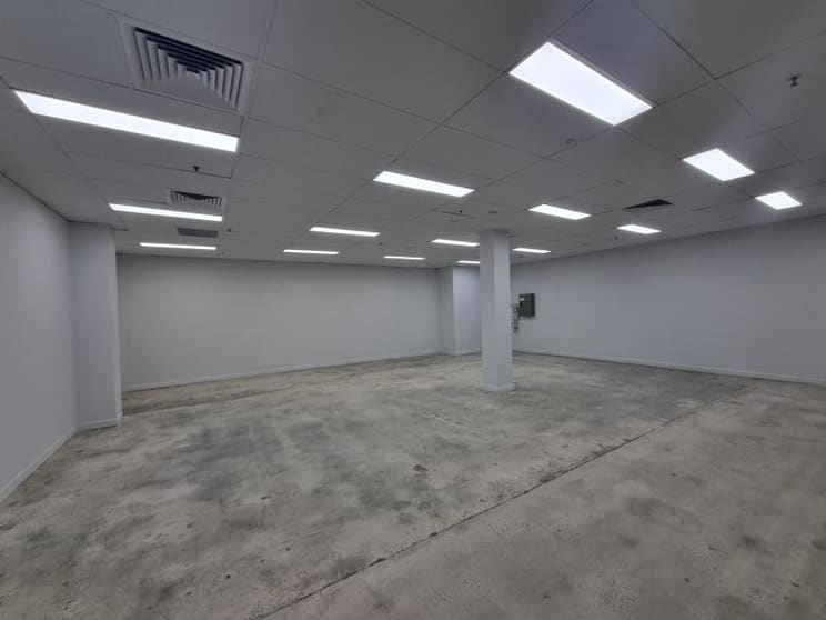 Click to view all images Shop 45/33 - 63 Cnr Alfred Street & Koch Street Manunda QLD 4870 - Image 3
