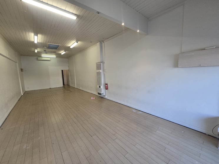 Click to view all images 107 Foster Street Dandenong VIC 3175 - Image 3