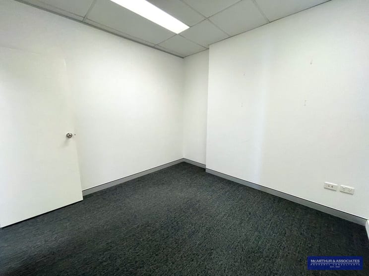 Click to view all images 15/12 Discovery Drive North Lakes QLD 4509 - Image 2