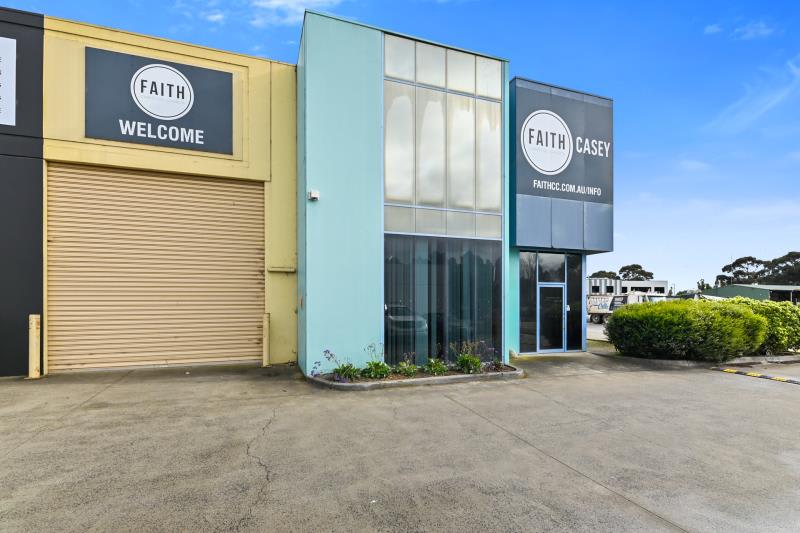 Click to view all images 11/25-35 Cranbourne Road Narre Warren VIC 3805 - Image 2