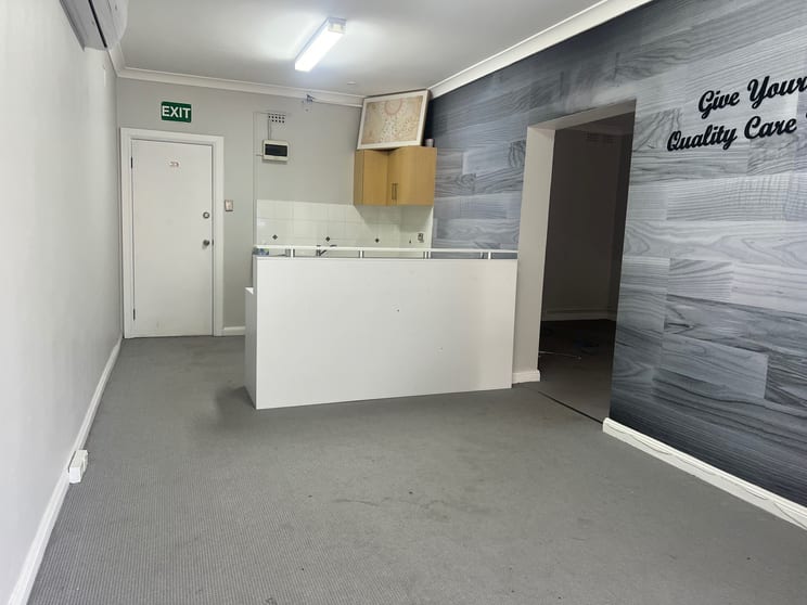 Click to view all images 62-64 Restwell St Bankstown NSW 2200 - Image 2