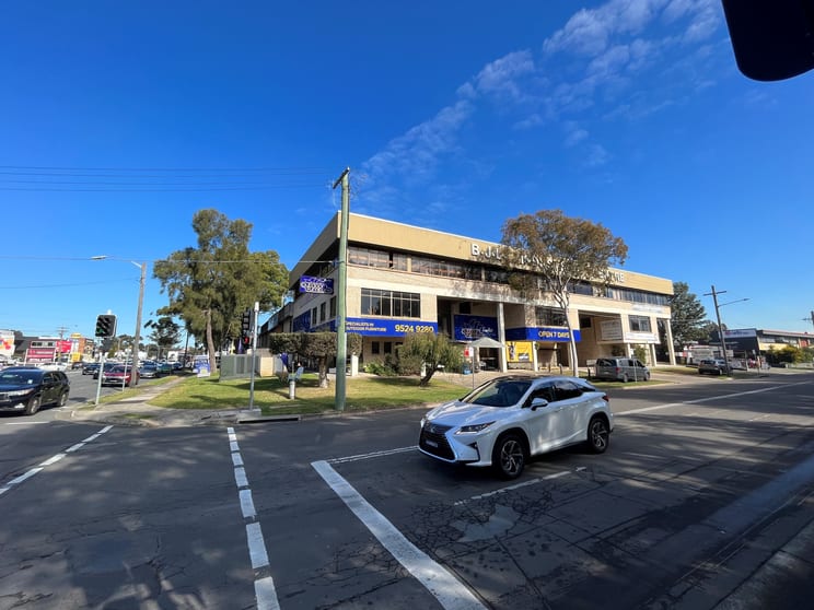 Click to view all images 12/141-151 Taren Point Road Taren Point NSW 2229 - Image 1
