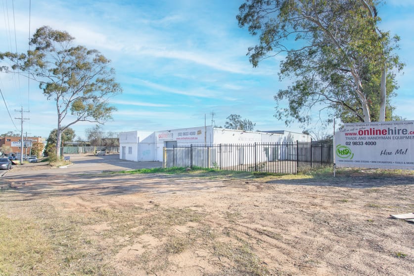 Click to view all images 39-41 Glossop Street St Marys NSW 2760 - Image 3